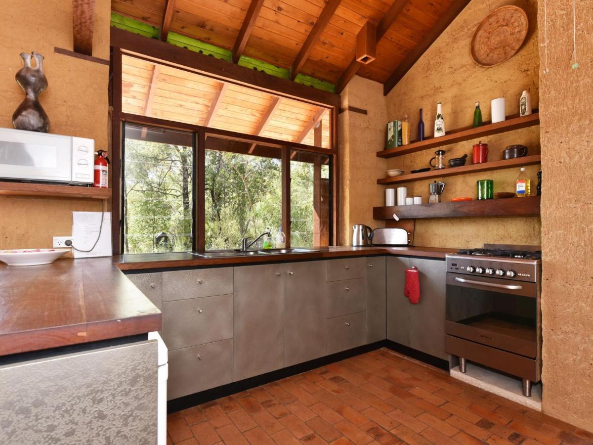 Corymbia Cottage Brokes Secluded Escape For Max 4 Exterior photo